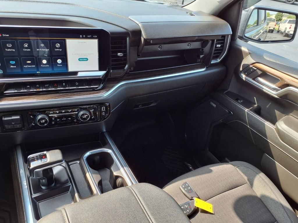 Used 2023 Chevrolet Silverado 1500 LT Trail Boss w/ Convenience Package II AWD/4WD image 6