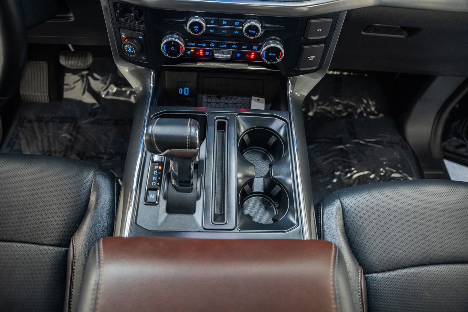 Certified 2023 Ford F150 Lariat w/ Equipment Group 502A High image 41