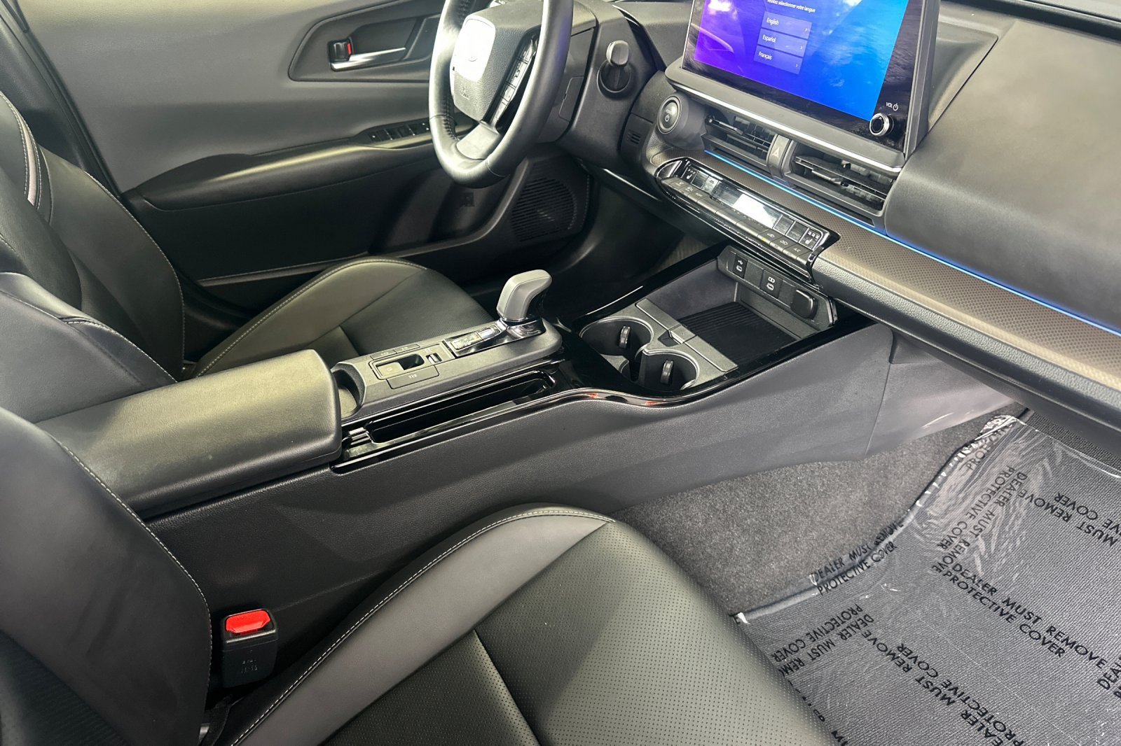 Certified 2025 Toyota Prius XLE FWD image 14