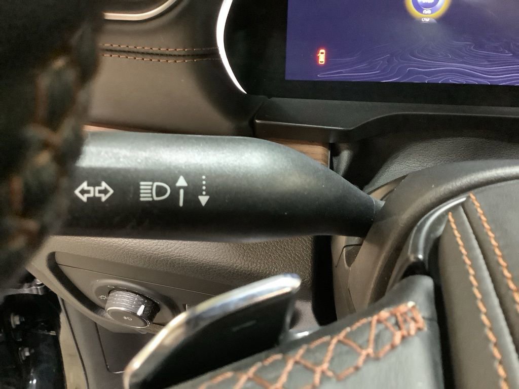 Used 2022 Jeep Grand Cherokee Summit w/ Adv Protech Group IV image 30