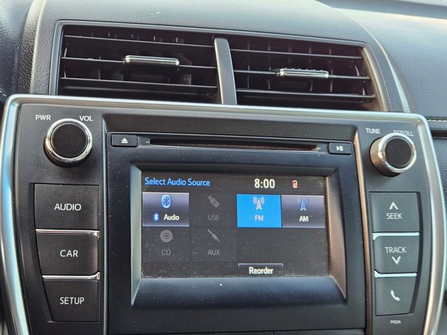 Used 2016 Toyota Camry LE image 11