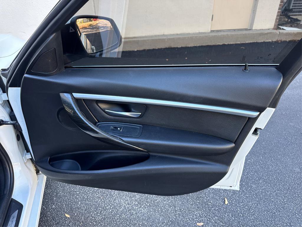 Used 2018 BMW 330i Sedan RWD image 33