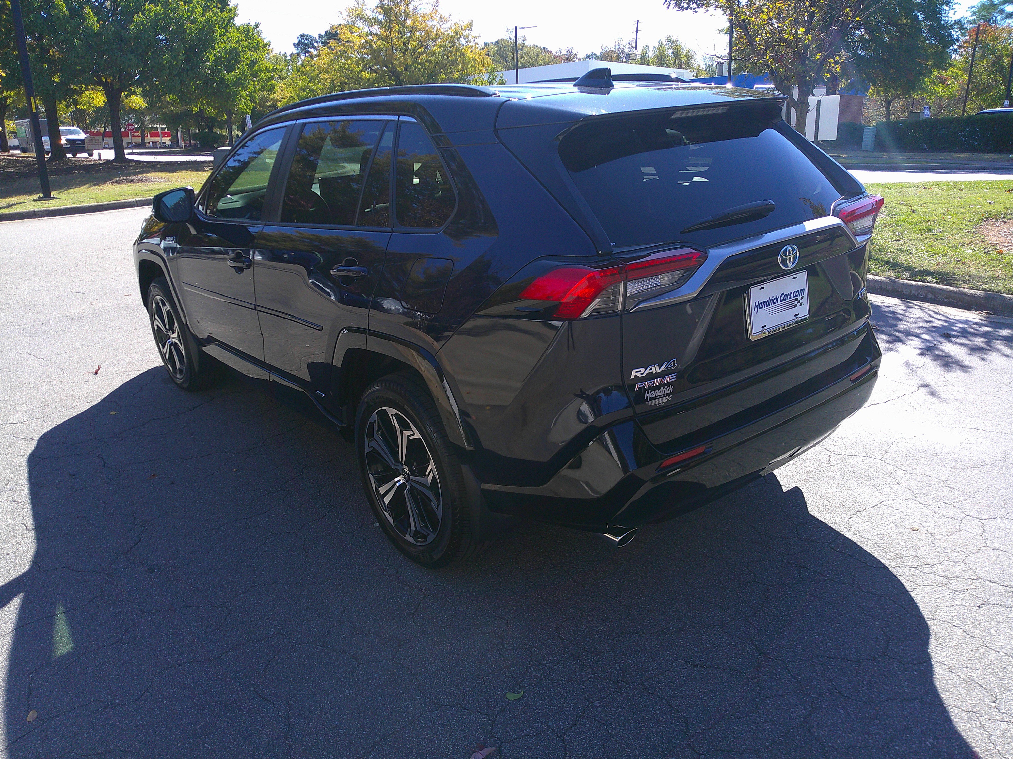 Used 2022 Toyota RAV4 XSE image 10