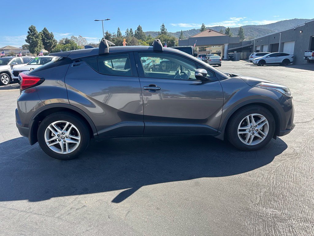 Used 2021 Toyota C-HR LE FWD image 6