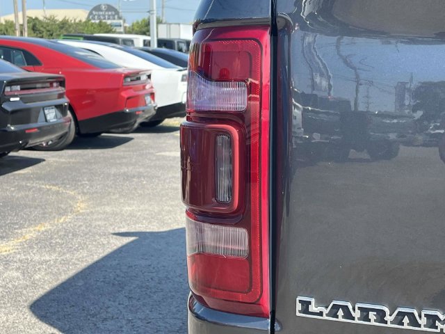 Used 2022 RAM 1500 Laramie w/ Sport Appearance Package AWD/4WD image 10