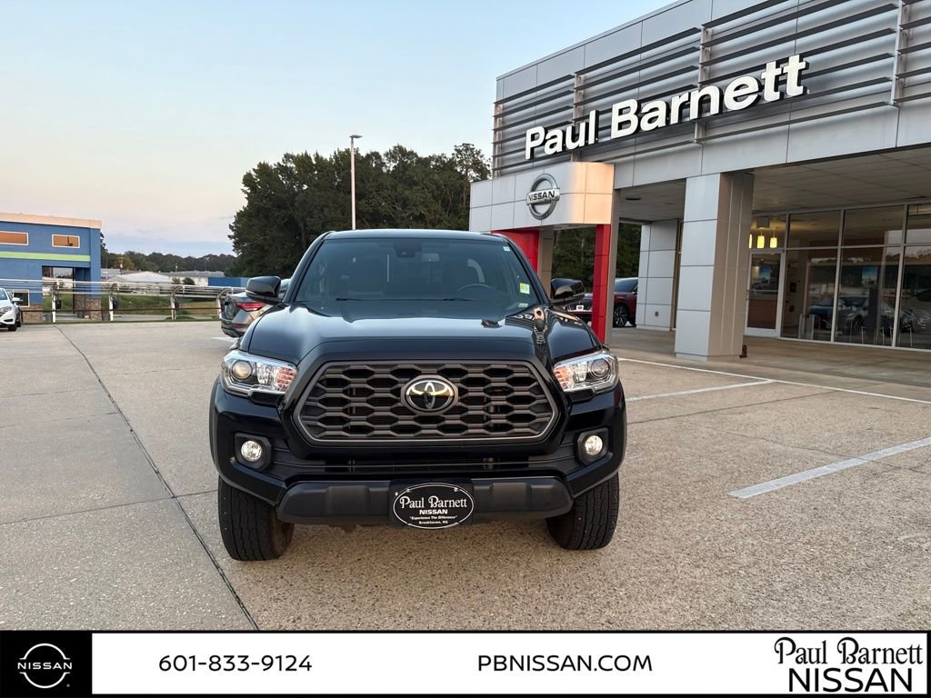 Used 2022 Toyota Tacoma TRD Off-Road image 11