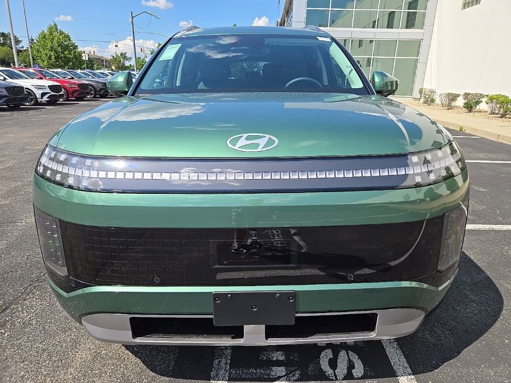 New 2026 Hyundai Ioniq 9 SEL image 3