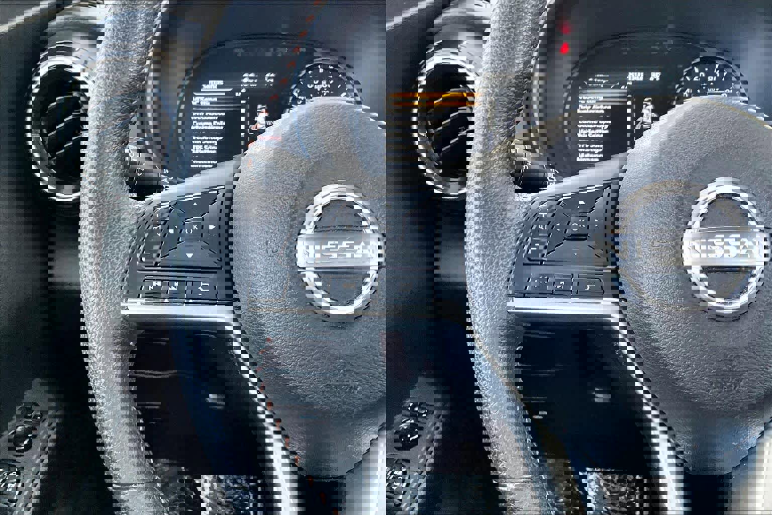 Used 2023 Nissan Kicks SR image 24