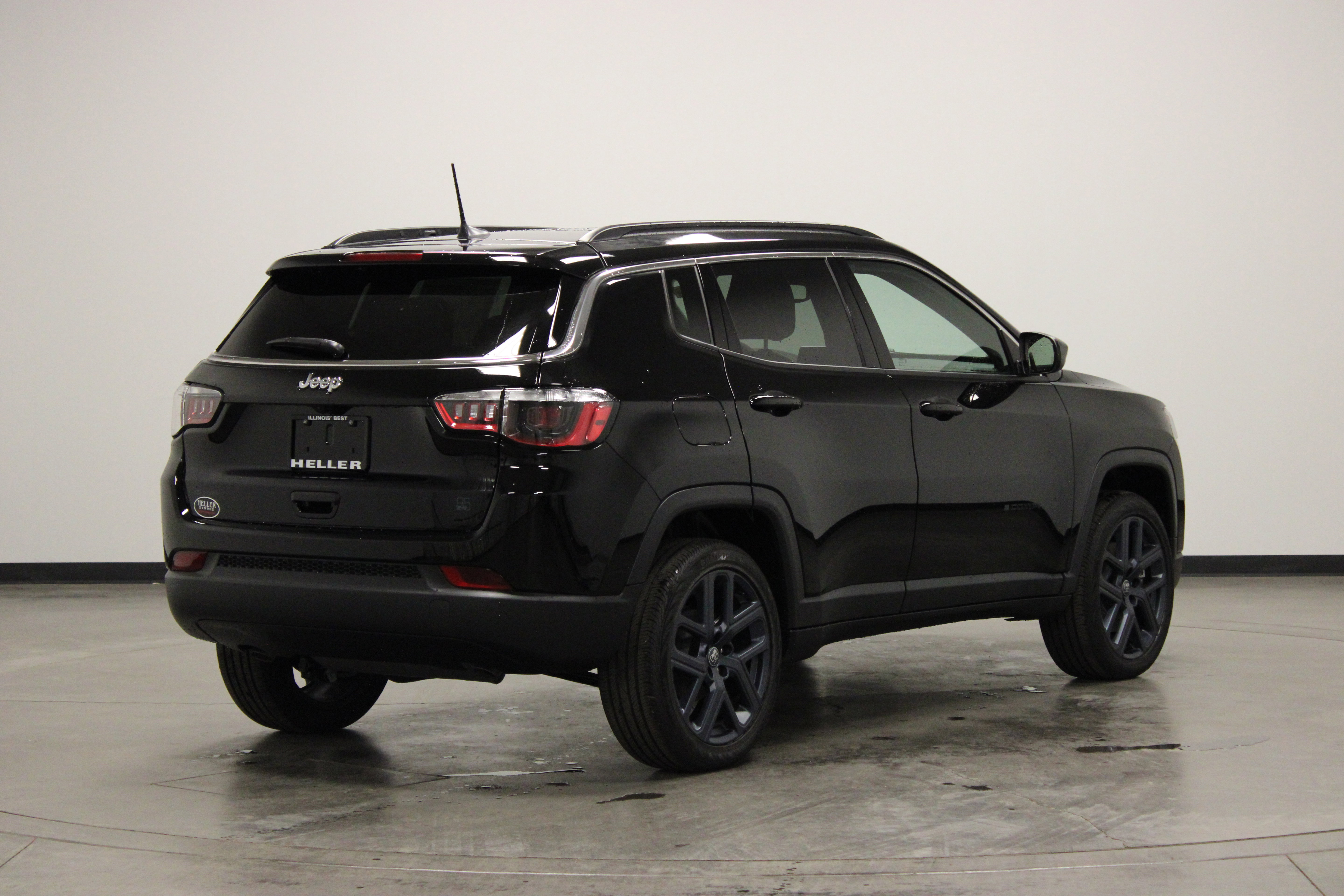 New 2026 Jeep Compass Latitude AWD/4WD image 8