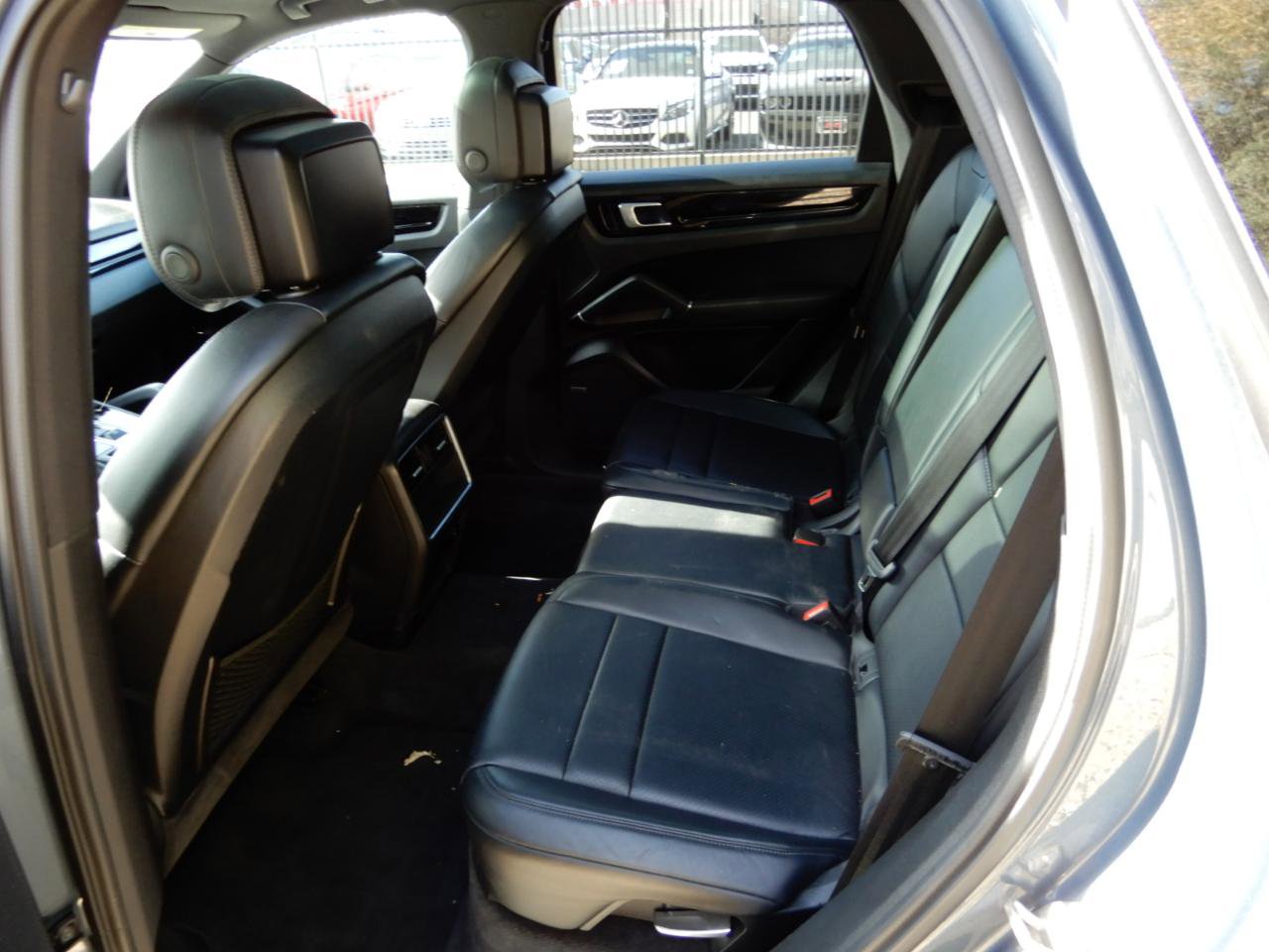 Used 2019 Porsche Cayenne image 10