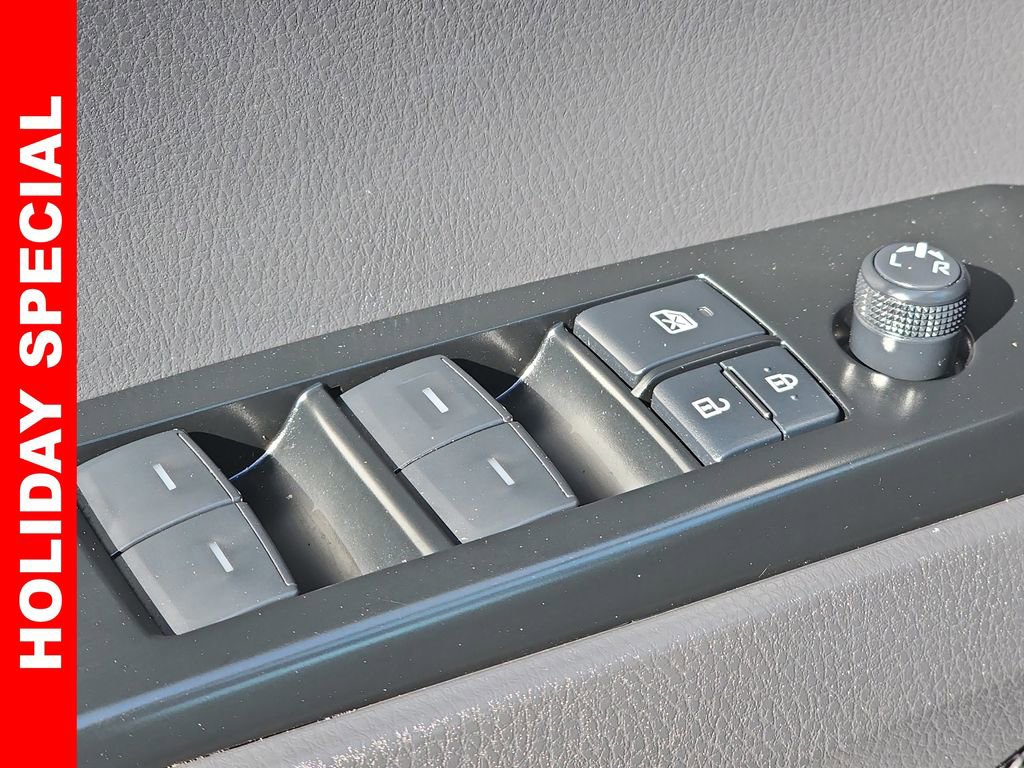 Used 2025 Toyota Camry SE image 26