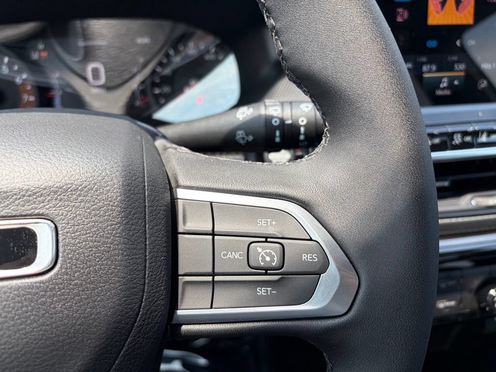 New 2026 Jeep Compass Latitude AWD/4WD image 31
