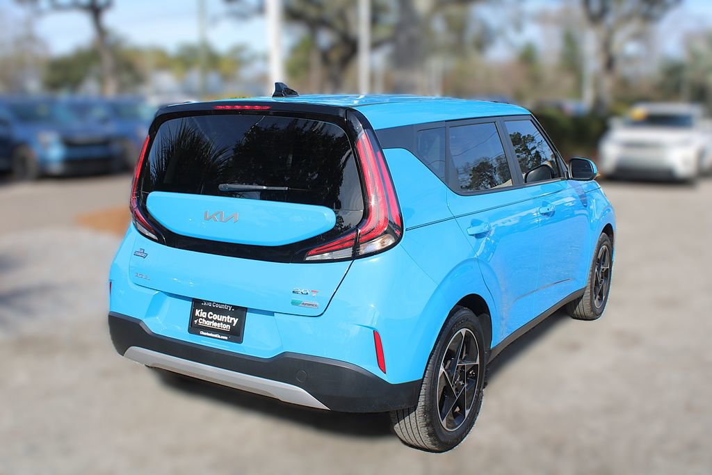 Certified 2025 Kia Soul EX image 7