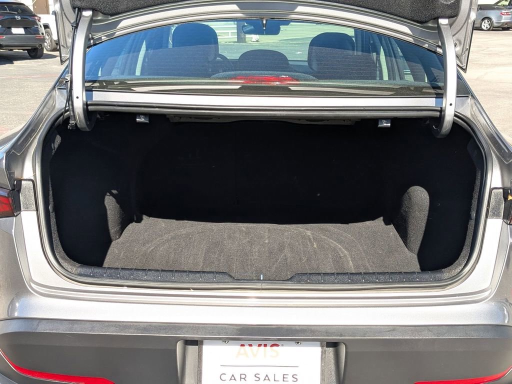 Used 2025 Kia K4 LXS image 25