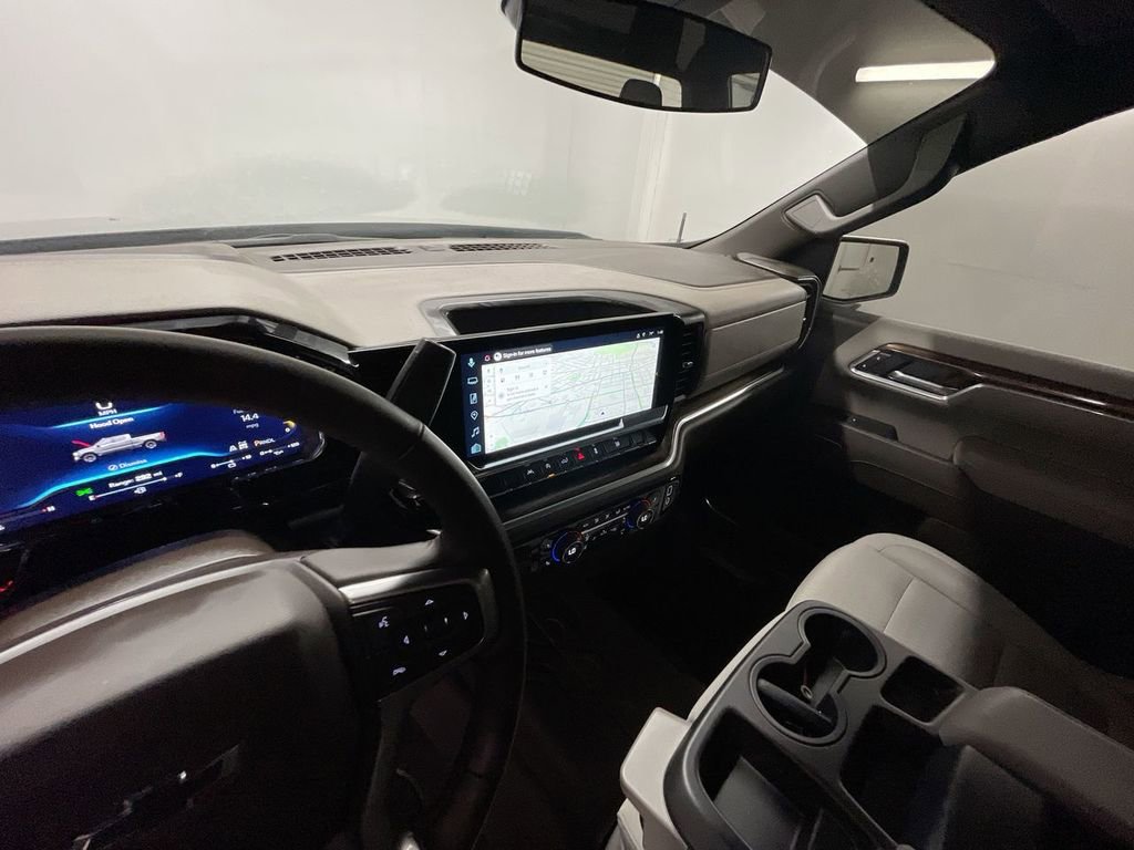 Certified 2025 Chevrolet Silverado 1500 RST image 18