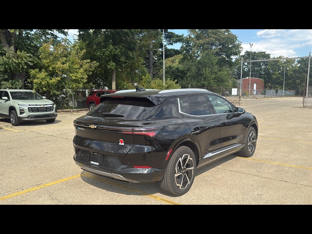 New 2025 Chevrolet Equinox EV LT FWD image 5