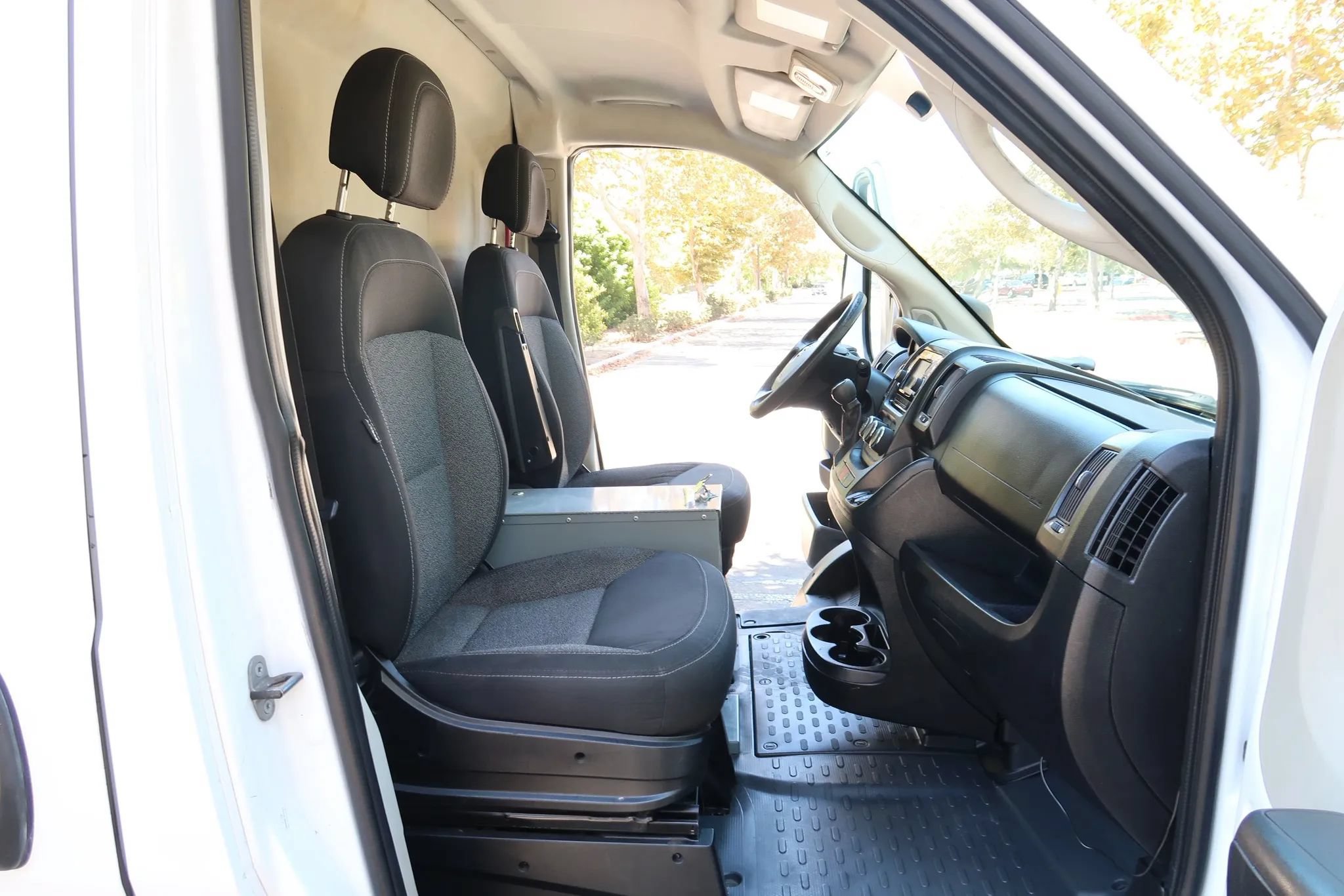 Used 2019 RAM ProMaster 2500 FWD image 19
