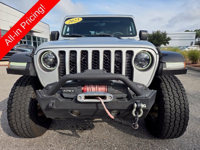Used 2023 Jeep Gladiator Rubicon w/ LED Lighting Group AWD/4WD image 8