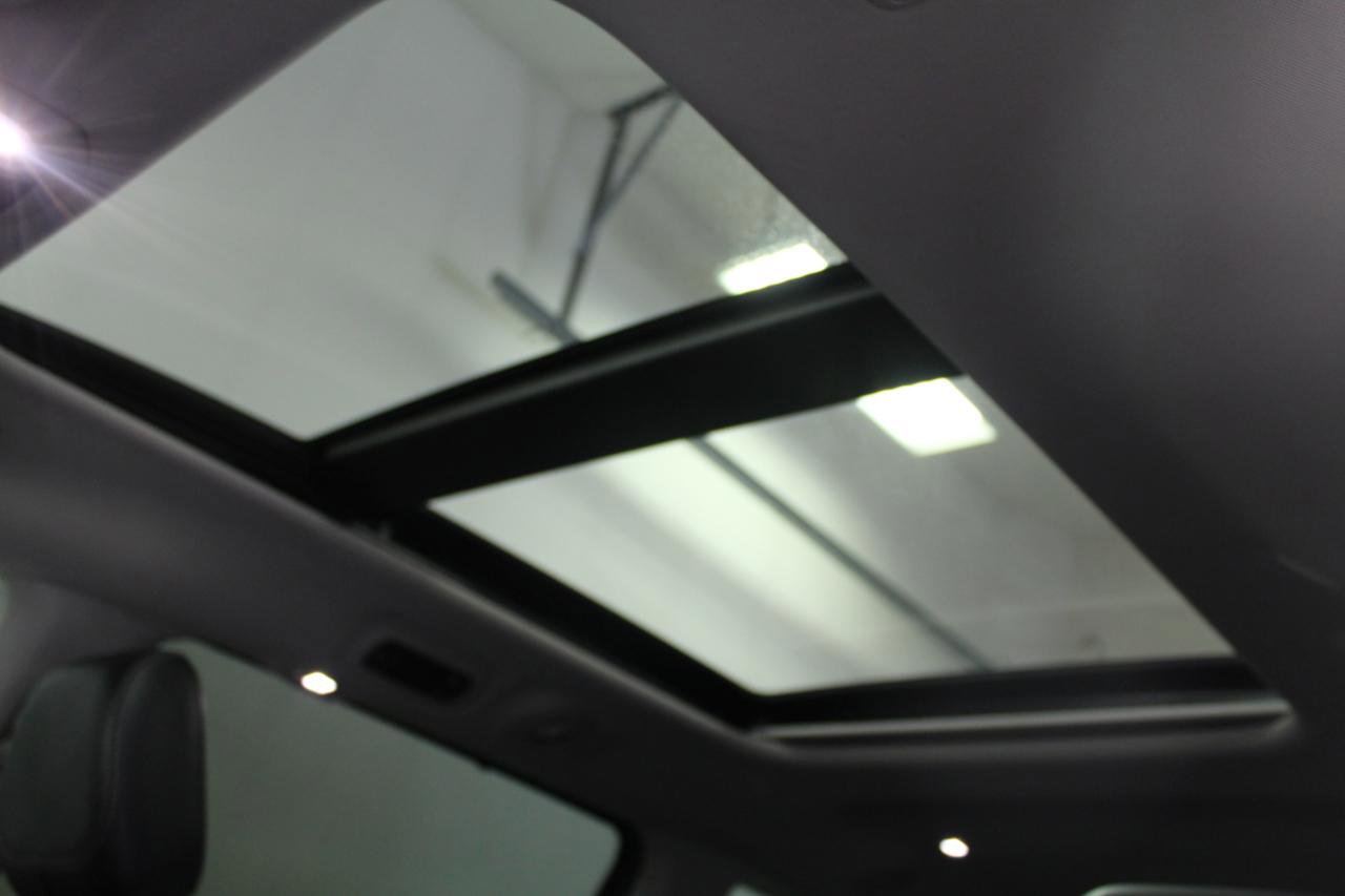 Used 2022 Chrysler Pacifica Limited image 13