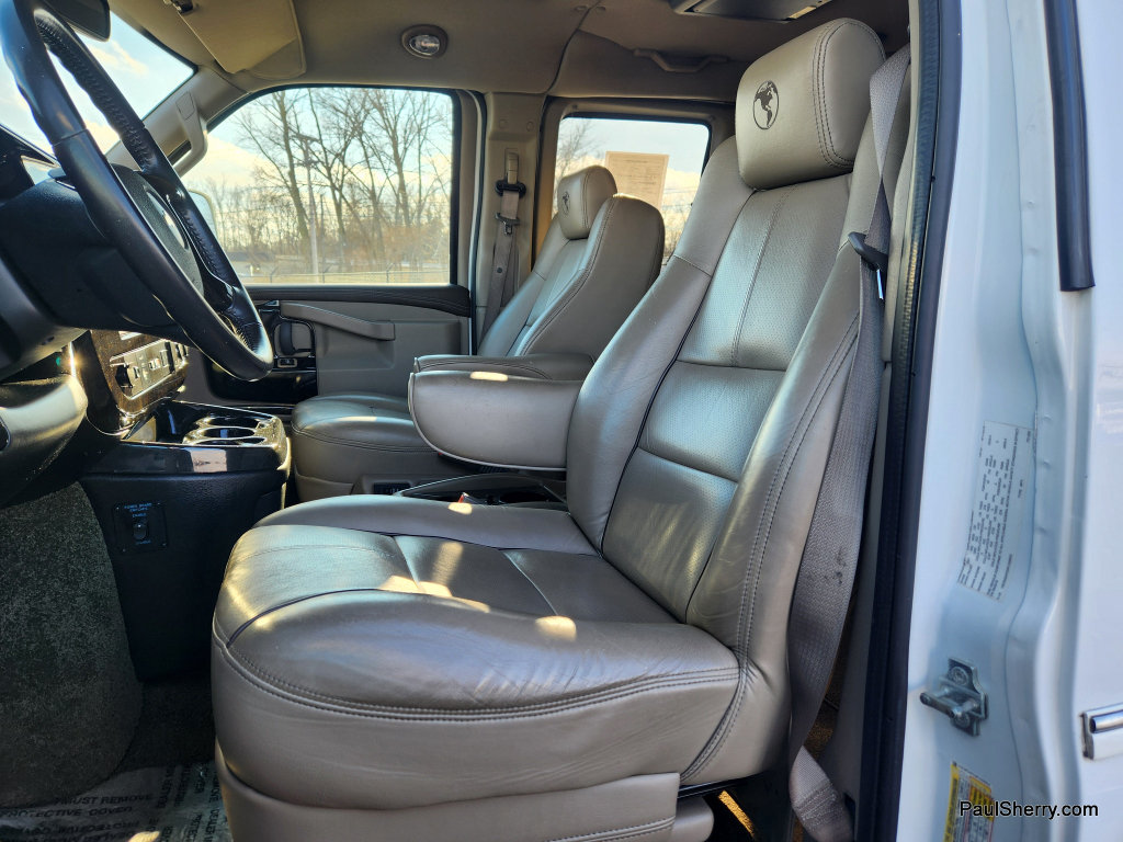 Used 2019 Chevrolet Express 2500 w/ Enhanced Convenience Package RWD image 42