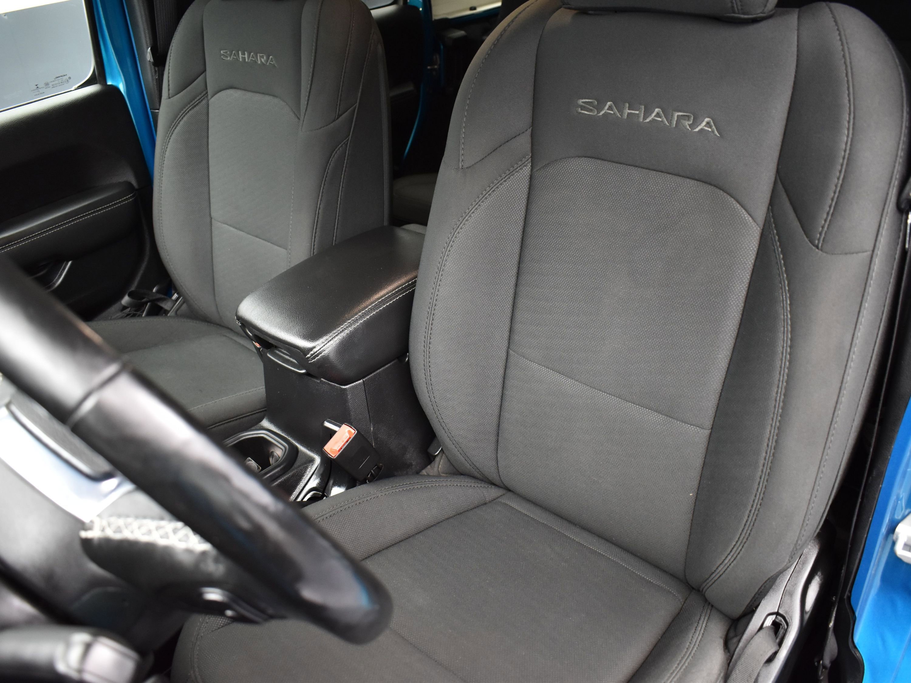 Used 2020 Jeep Wrangler Unlimited Sahara image 20