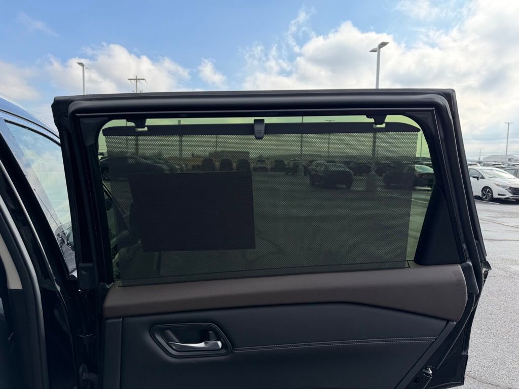 Used 2023 Nissan Rogue SL w/ SL Premium Package image 22