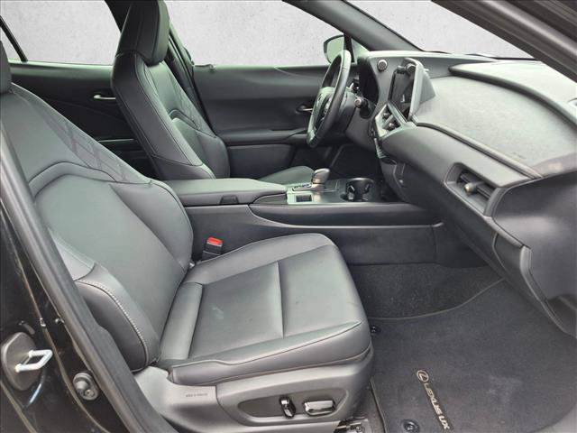 Certified 2025 Lexus UX 300h FWD w/ Accessory Package (Z2) image 21