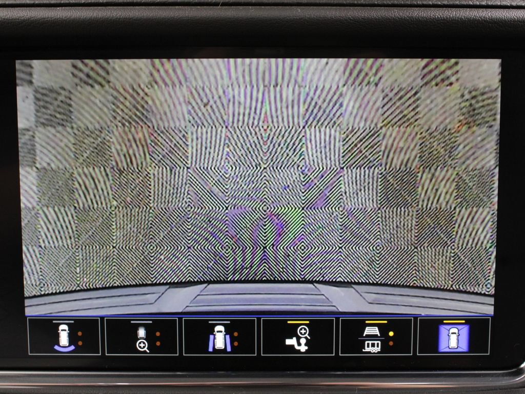 Used 2023 GMC Yukon XL Denali AWD/4WD image 29