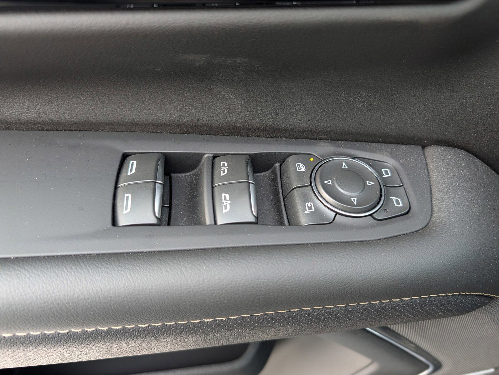 Used 2025 Chevrolet Tahoe Premier image 28