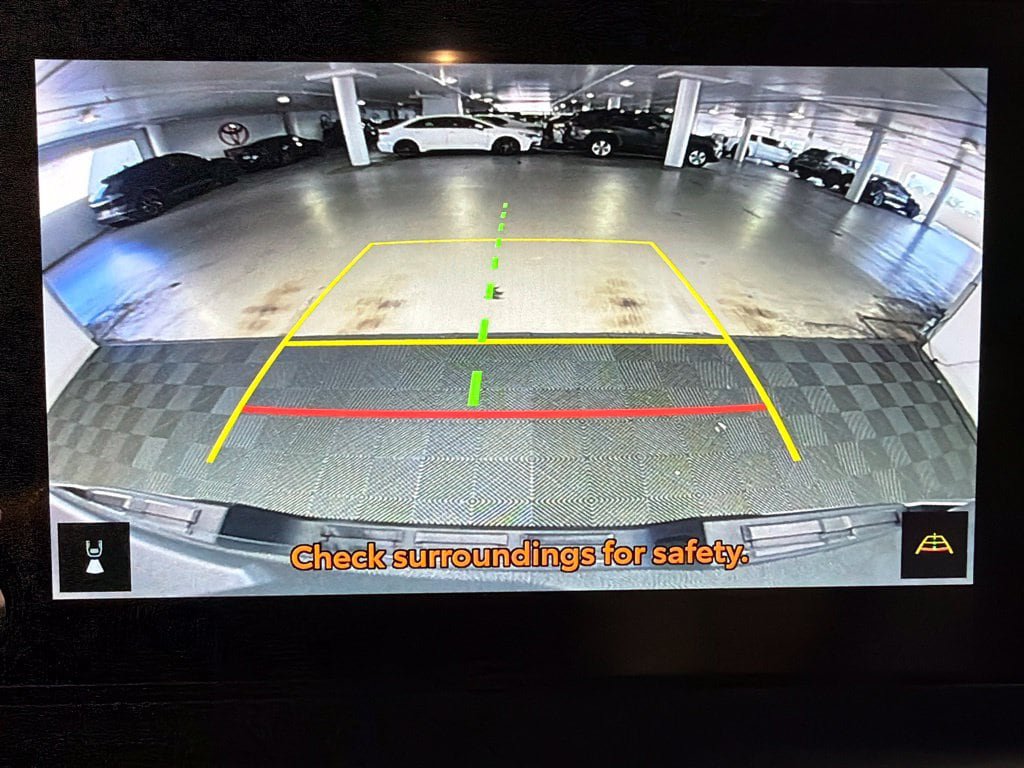 Certified 2025 Toyota Tacoma SR5 AWD/4WD image 33