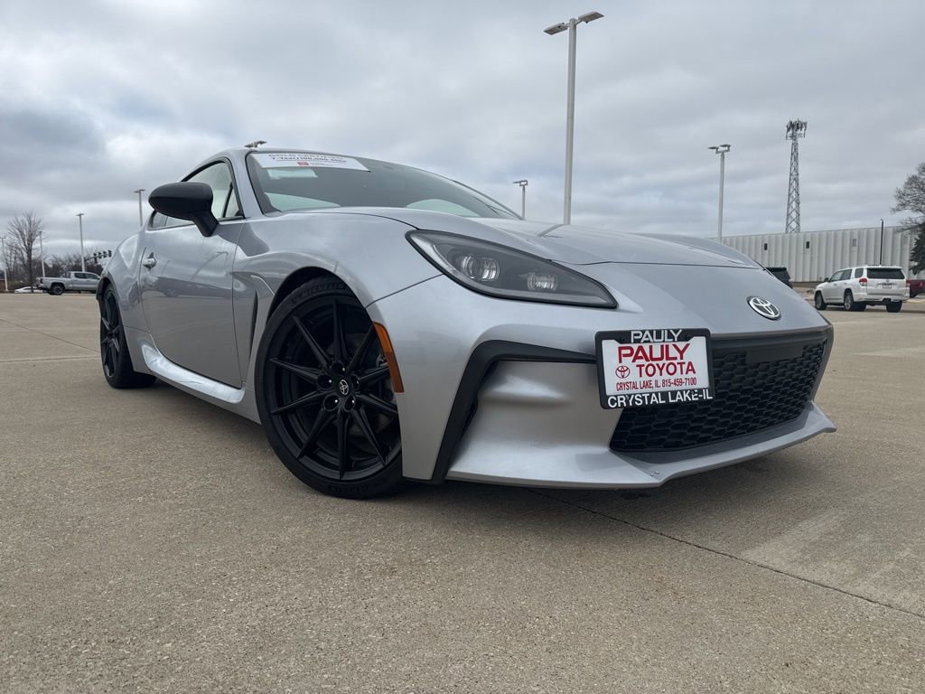 Certified 2025 Toyota GR86 Premium w/ ALL Weather Mat Package (TMS) image 2