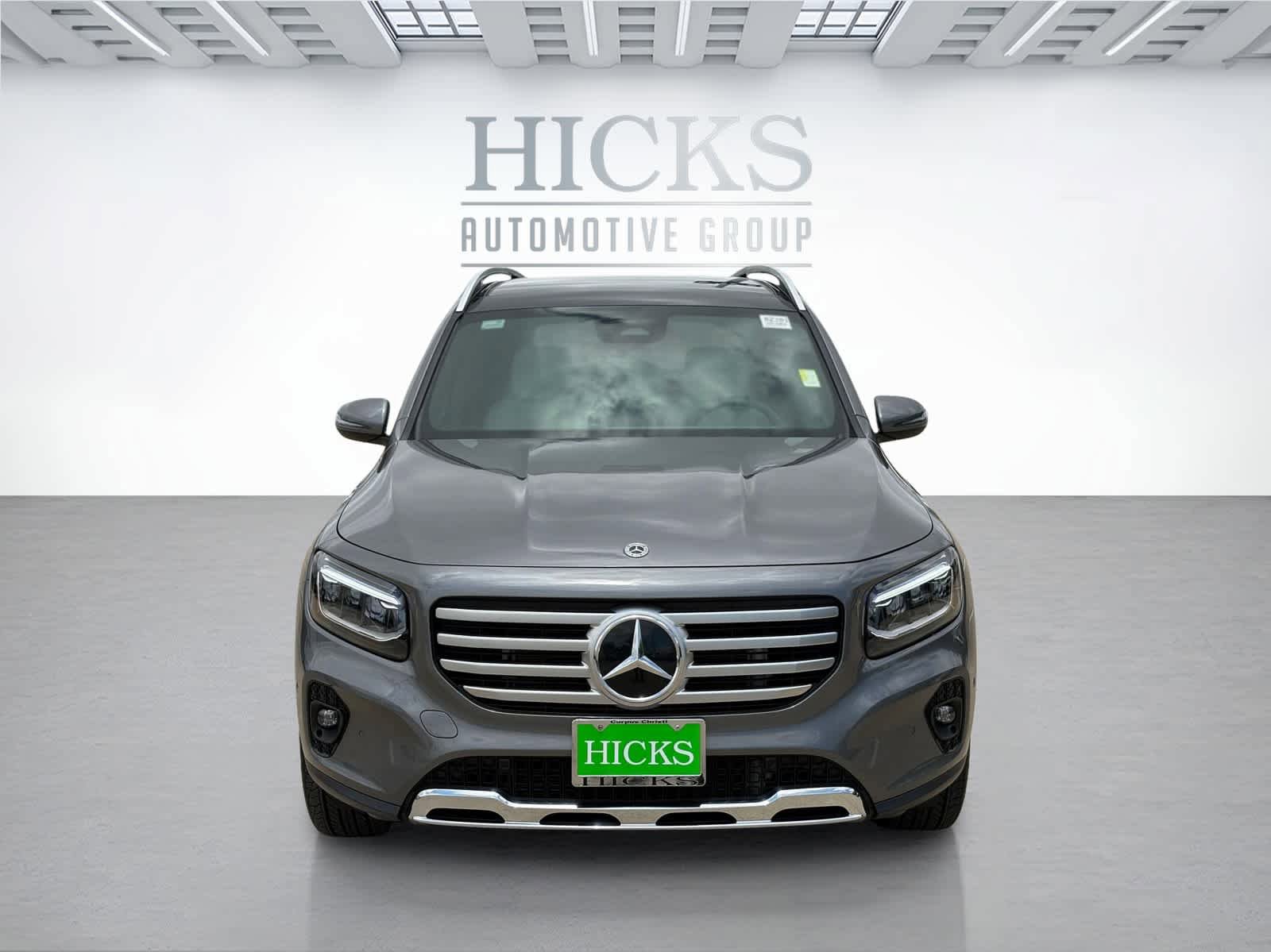 Used 2026 Mercedes-Benz GLB 250 image 2