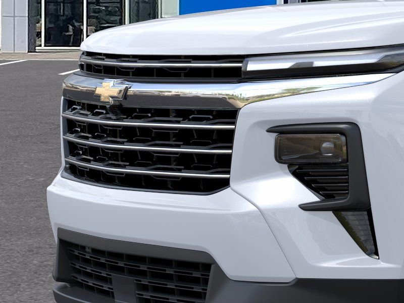 New 2026 Chevrolet Traverse LT w/ Sun and Wheel Package FWD image 13