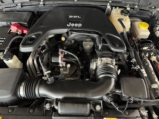 Used 2021 Jeep Wrangler Unlimited Sport AWD/4WD image 6