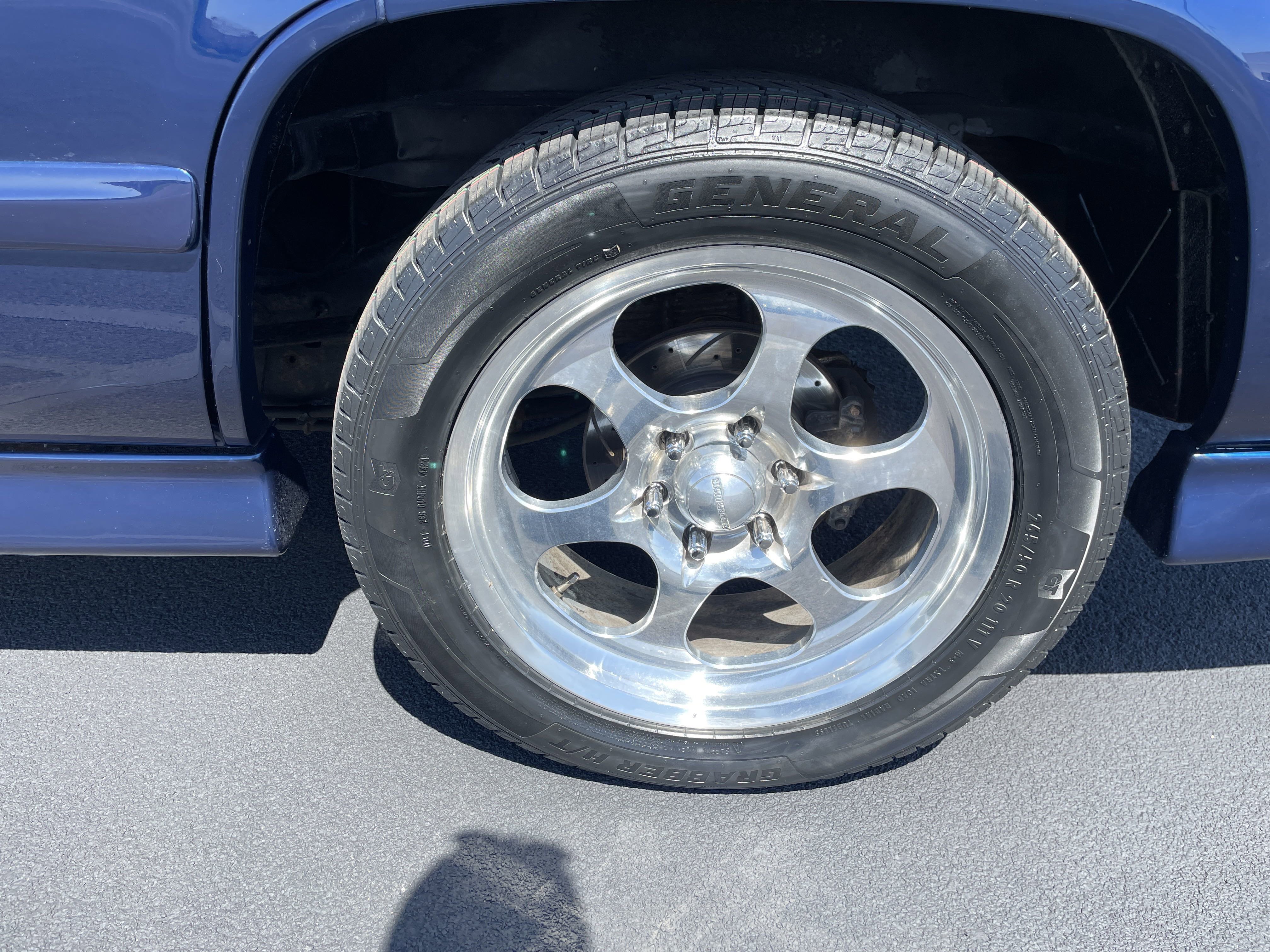 Used 1996 Chevrolet Tahoe 4WD image 25