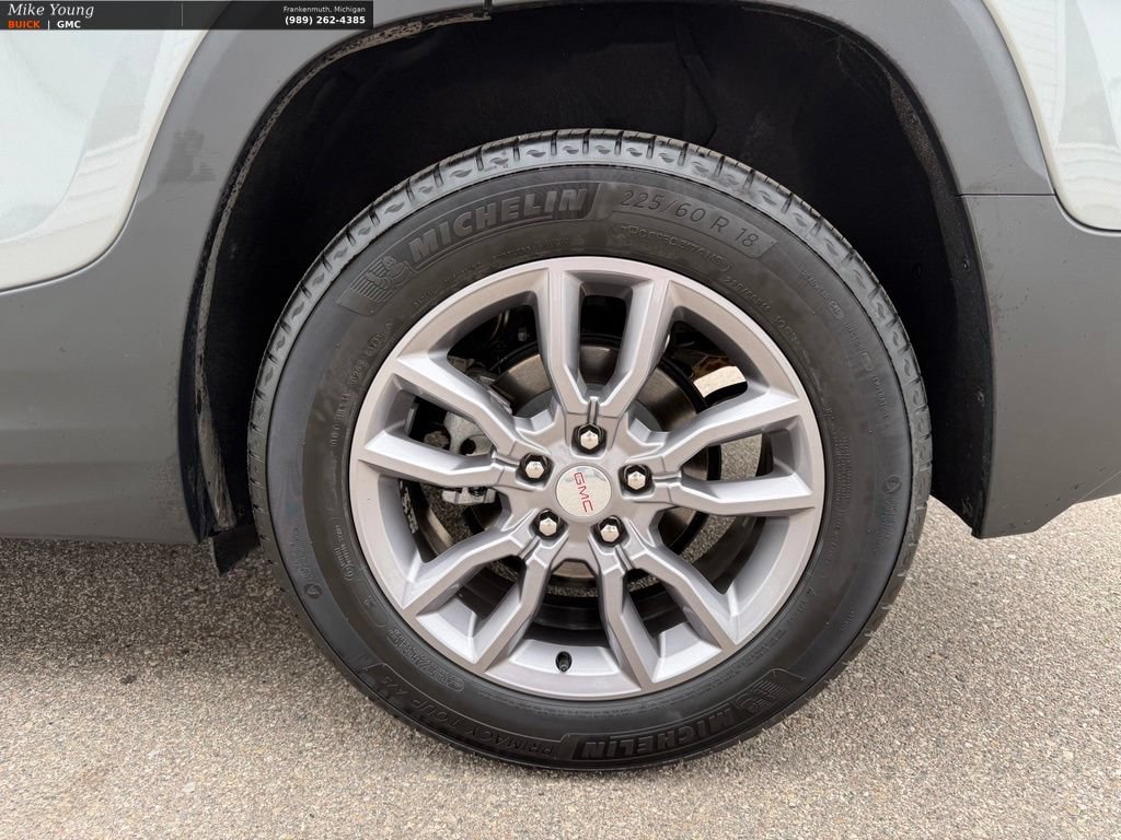 Used 2024 GMC Terrain SLT FWD image 12