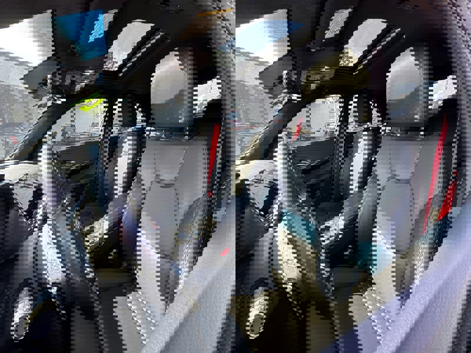 Used 2024 Cadillac CT4 V w/ LPO, ONYX Package image 28