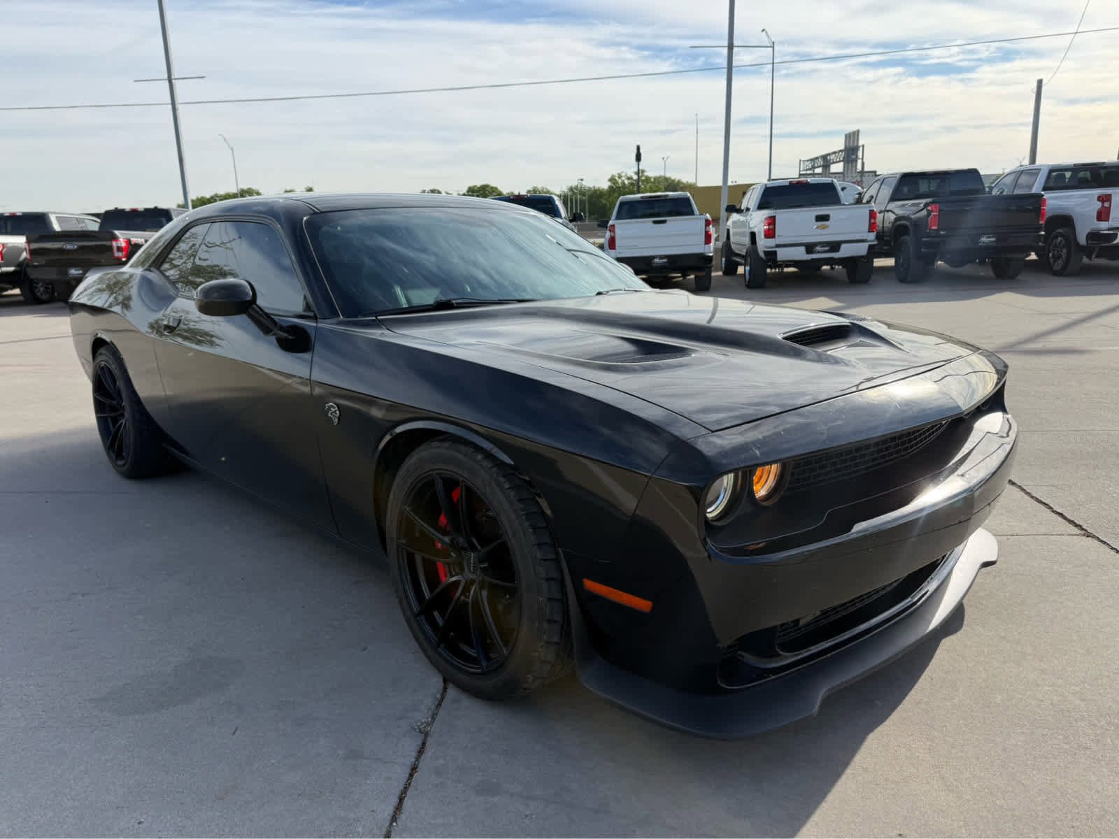 Used 2016 Dodge Challenger SRT Hellcat image 4