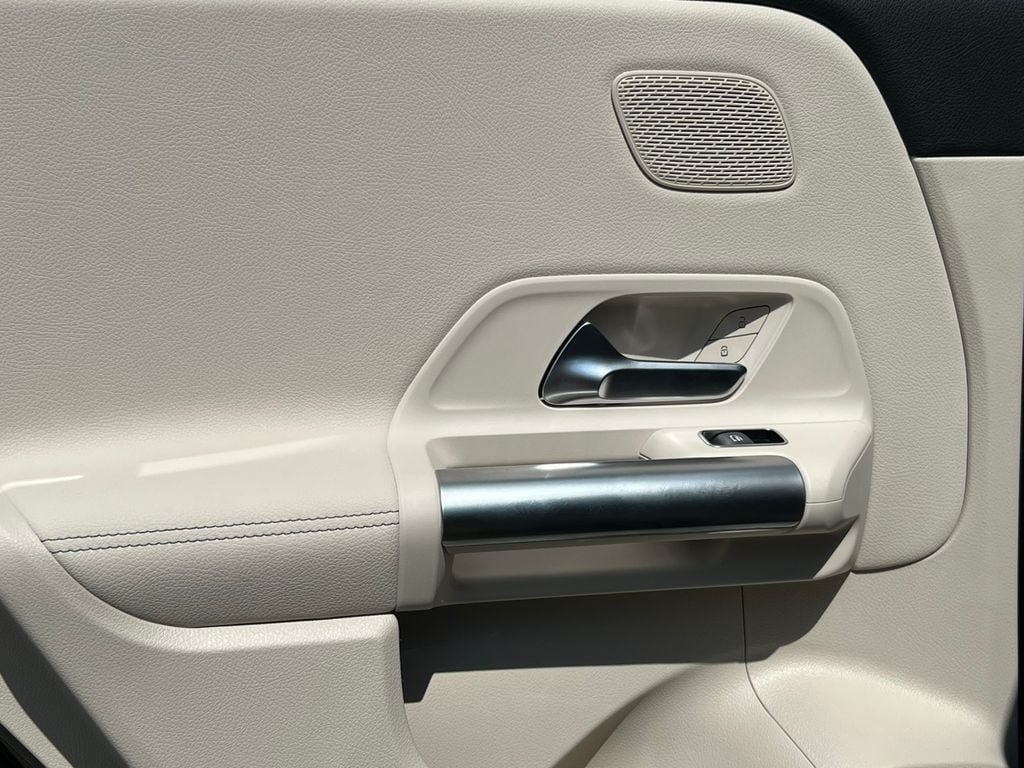 New 2026 Mercedes-Benz GLA 250 4MATIC image 35