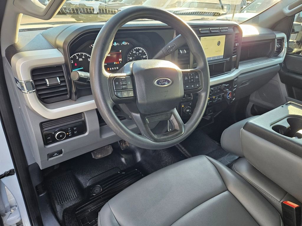 Used 2024 Ford F250 XL w/ XL Chrome Package image 13