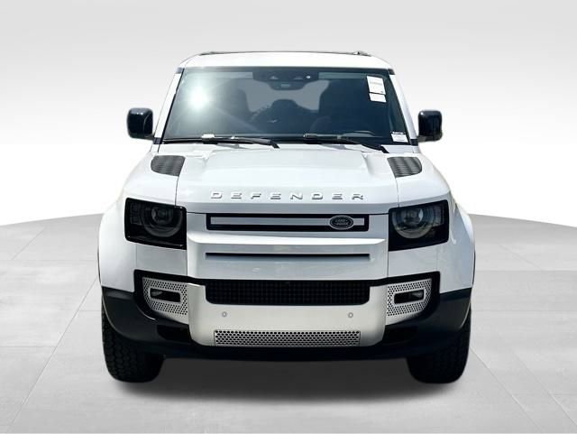 New 2025 Land Rover Defender 110 S image 8