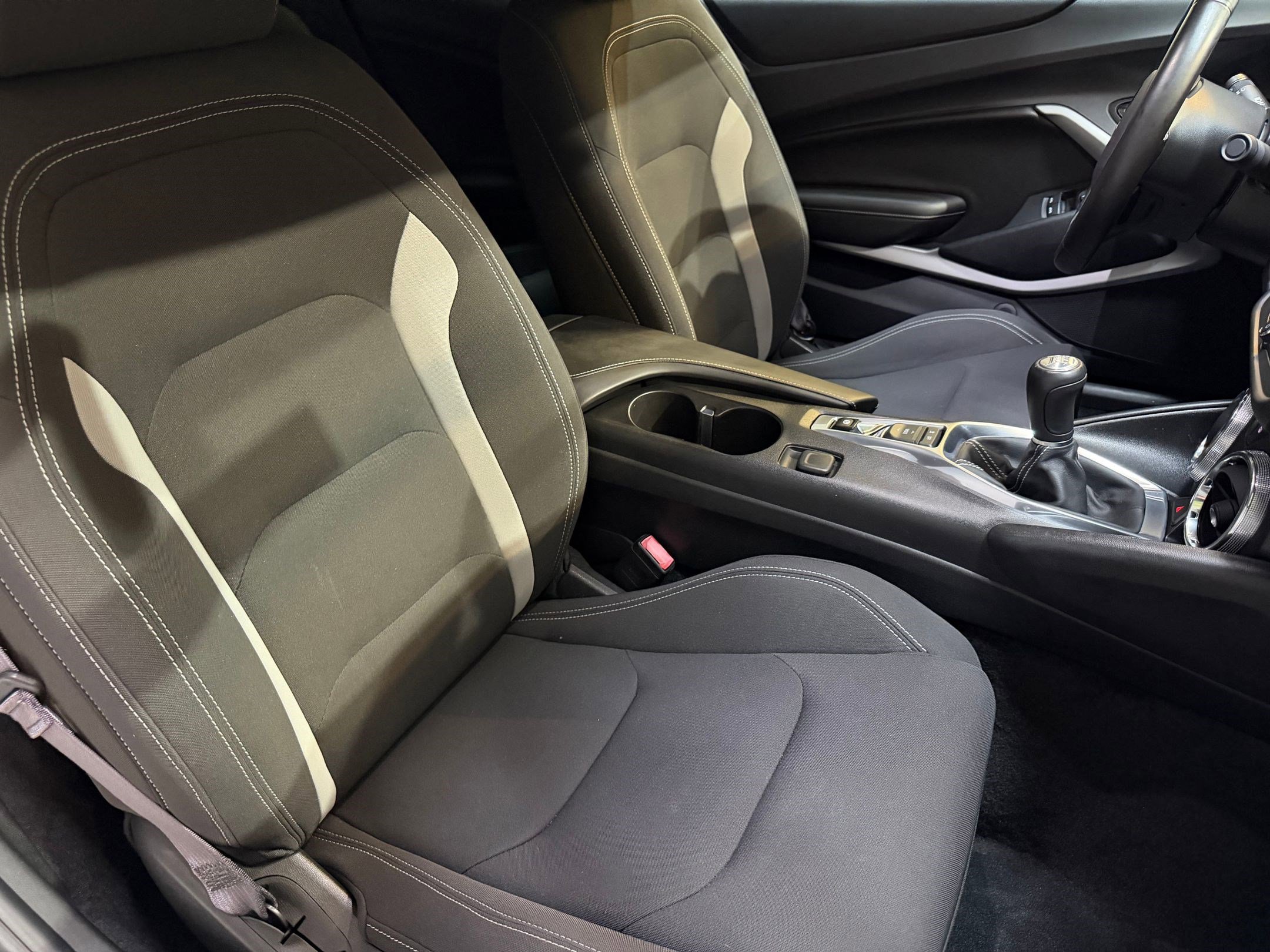 Used 2017 Chevrolet Camaro LT image 40