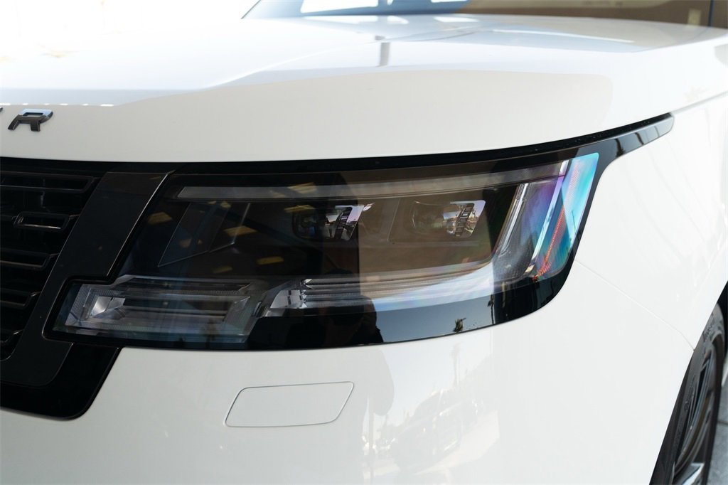 Used 2024 Land Rover Range Rover Long Wheelbase SE image 64
