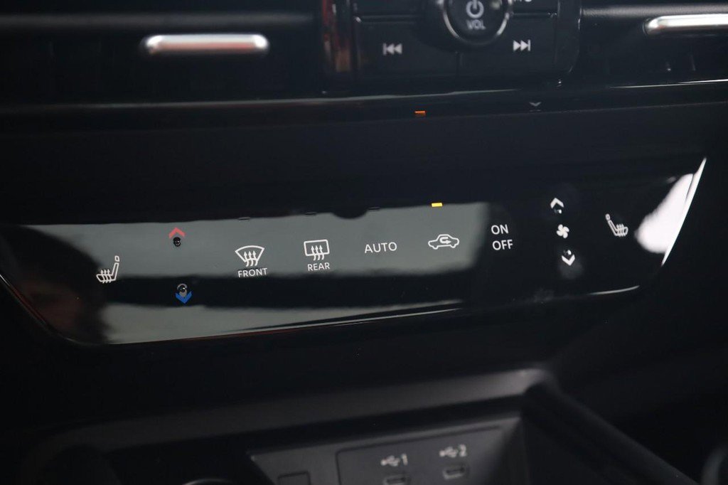 New 2026 Nissan Kicks SR w/ SR Premium Package image 16