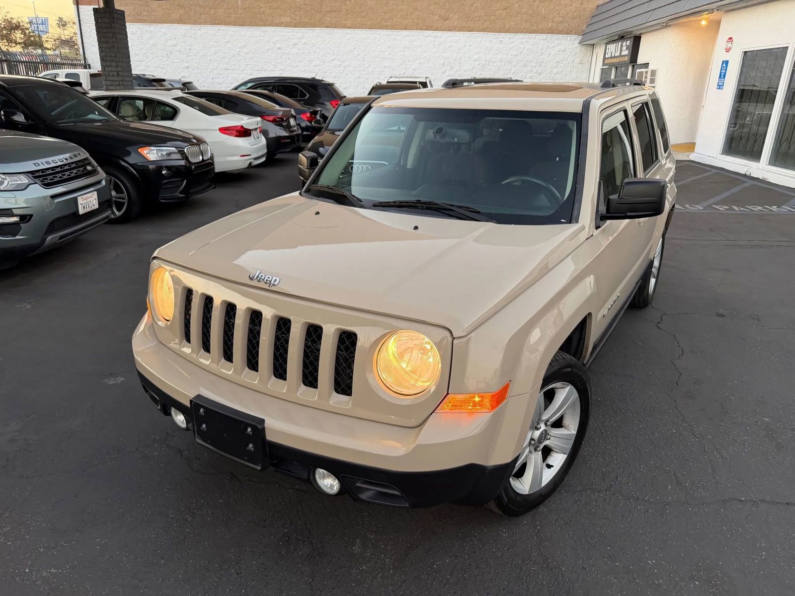 Used 2016 Jeep Patriot Latitude w/ Sun/Sound Group image 6