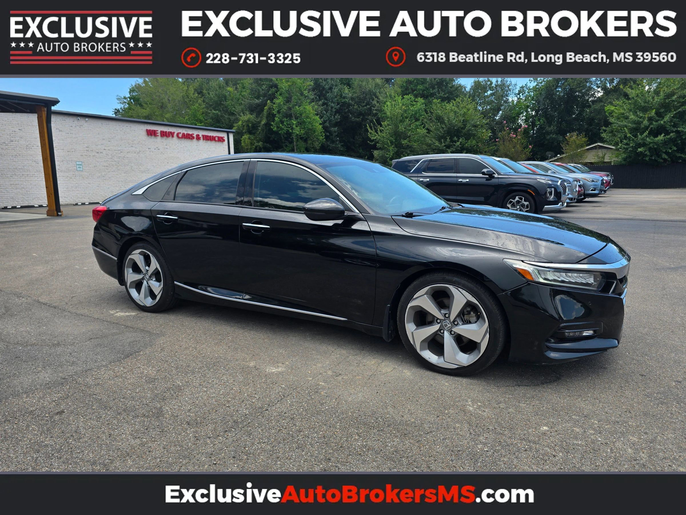 Used 2018 Honda Accord Touring image 2