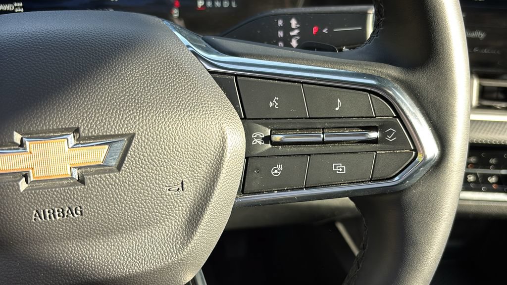 Used 2025 Chevrolet Equinox LT AWD/4WD image 18