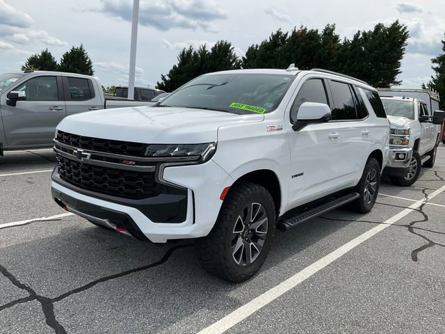 Used 2021 Chevrolet Tahoe Z71 w/ Luxury Package AWD/4WD image 3