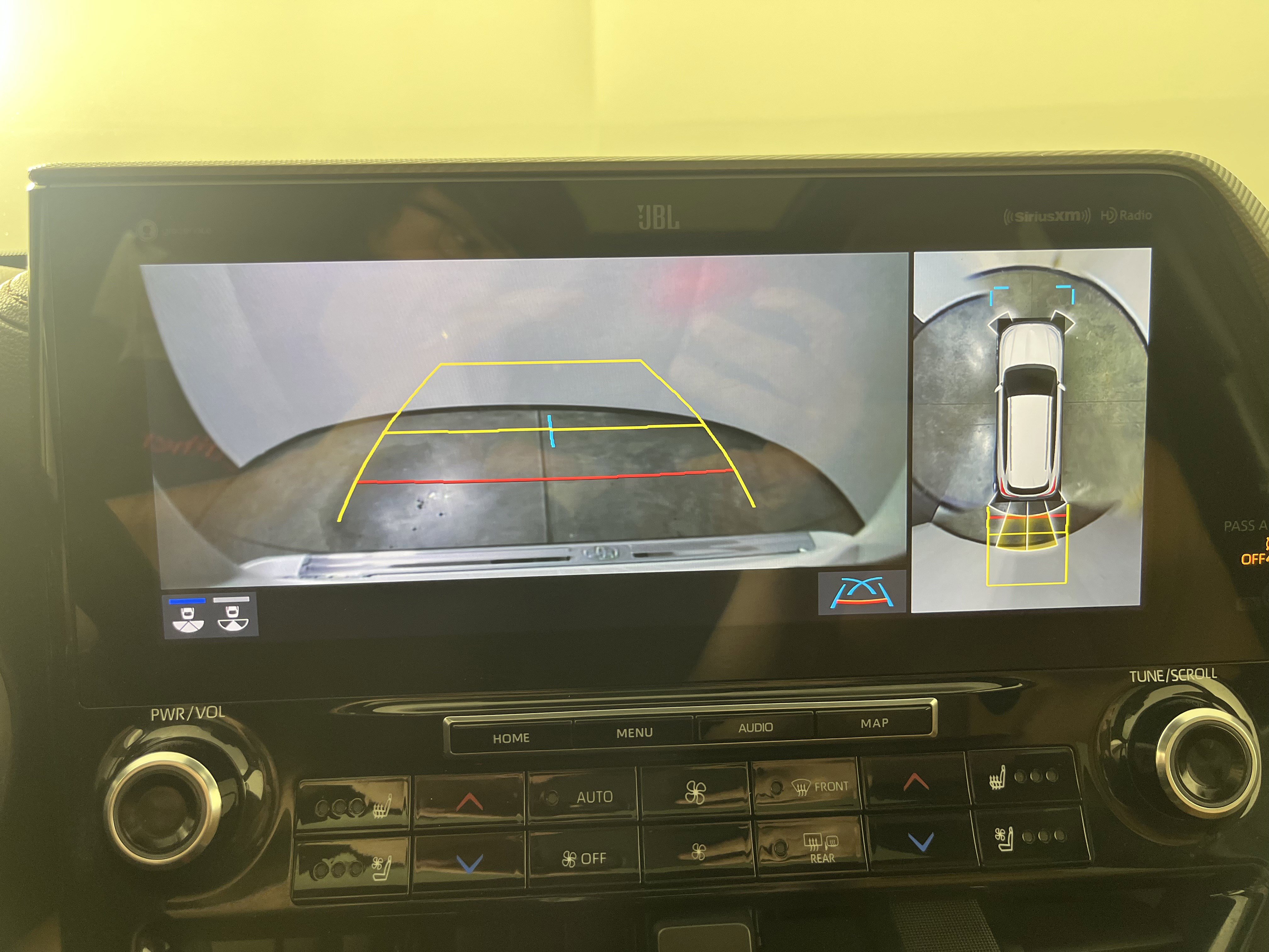 Used 2021 Toyota Highlander Platinum image 31