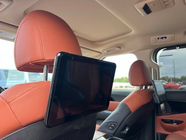 Used 2022 Kia Carnival SX Prestige FWD image 28